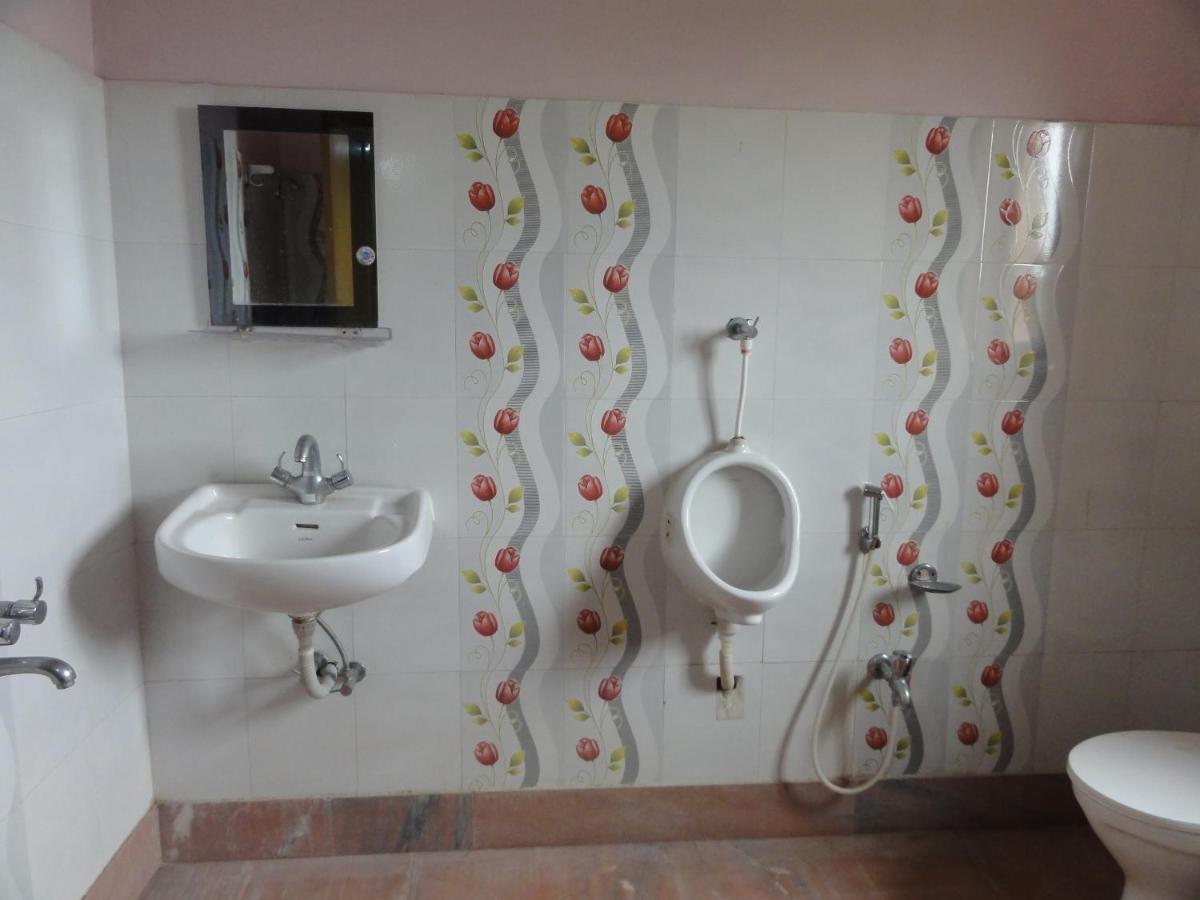 Whispering Woods Inn Bolpur Ngoại thất bức ảnh