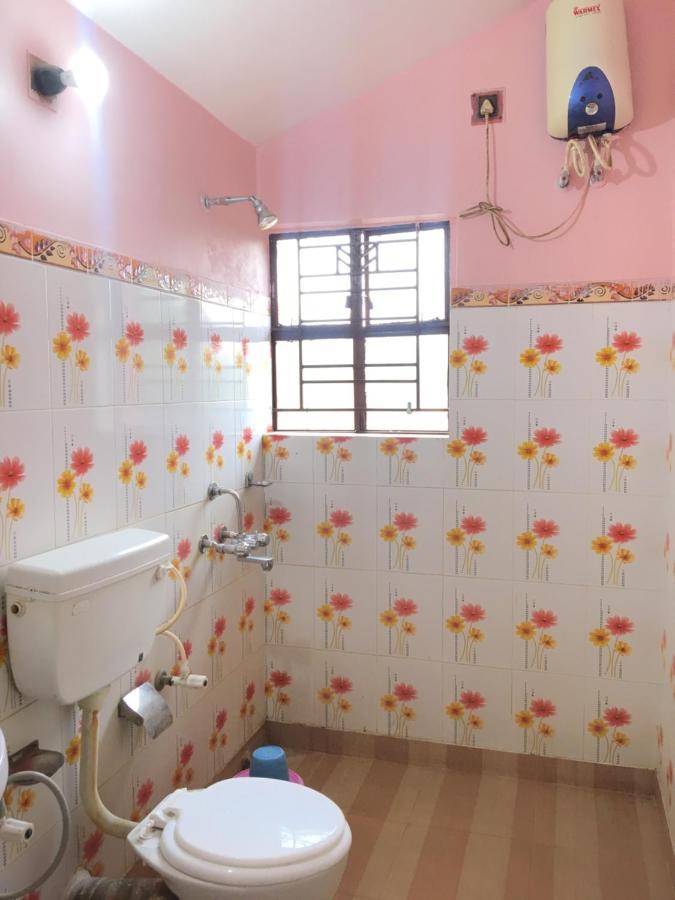Whispering Woods Inn Bolpur Ngoại thất bức ảnh