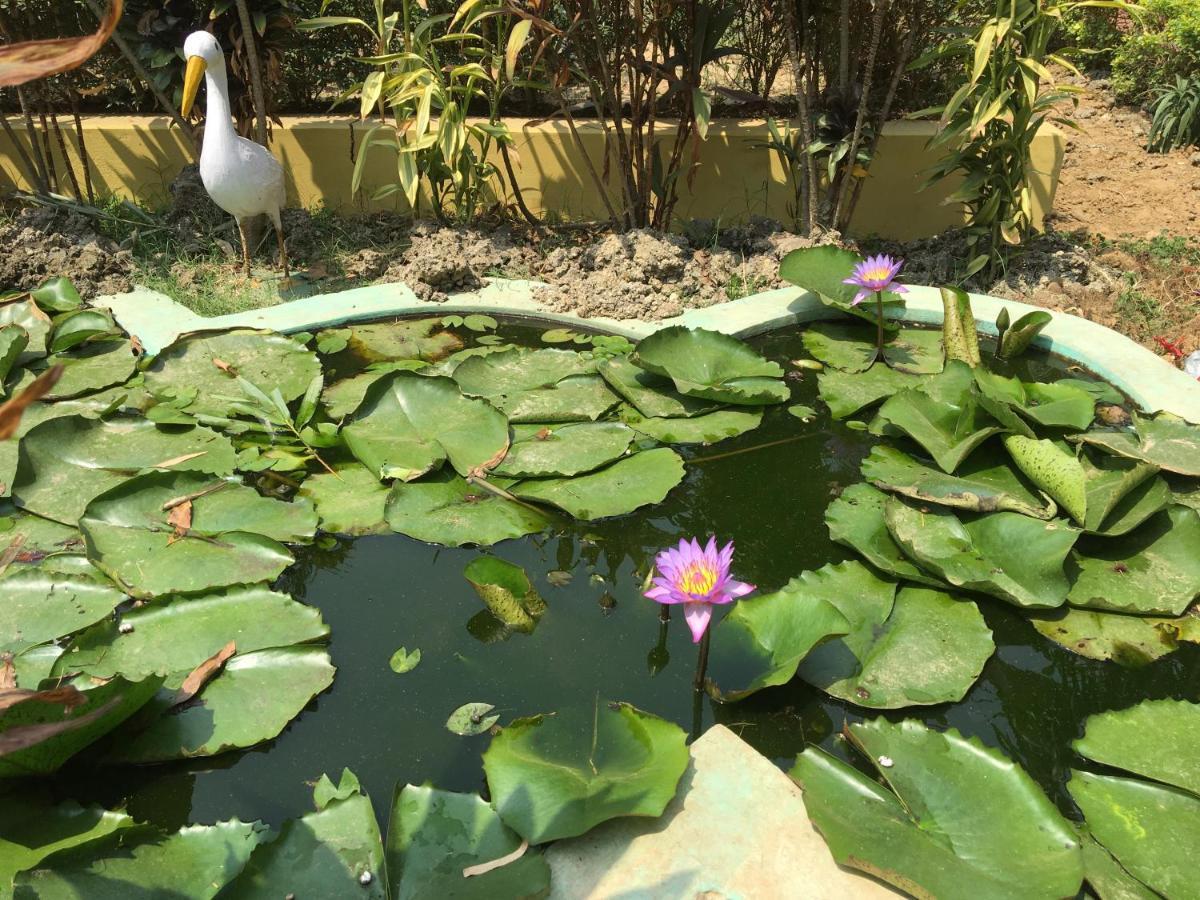 Whispering Woods Inn Bolpur Ngoại thất bức ảnh