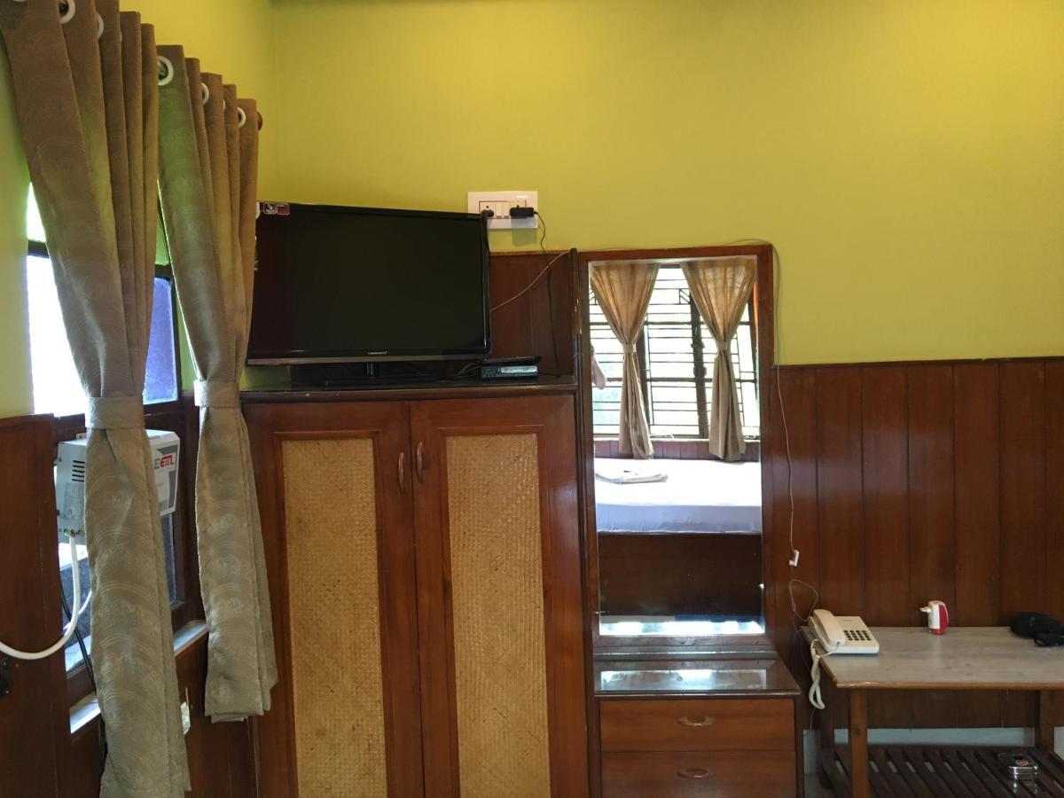 Whispering Woods Inn Bolpur Ngoại thất bức ảnh