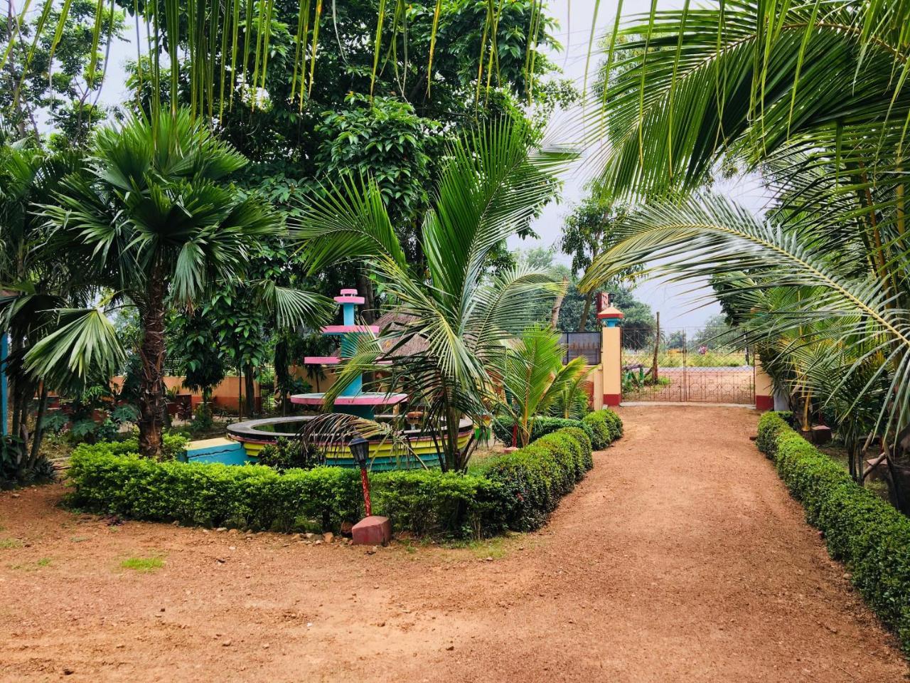 Whispering Woods Inn Bolpur Ngoại thất bức ảnh